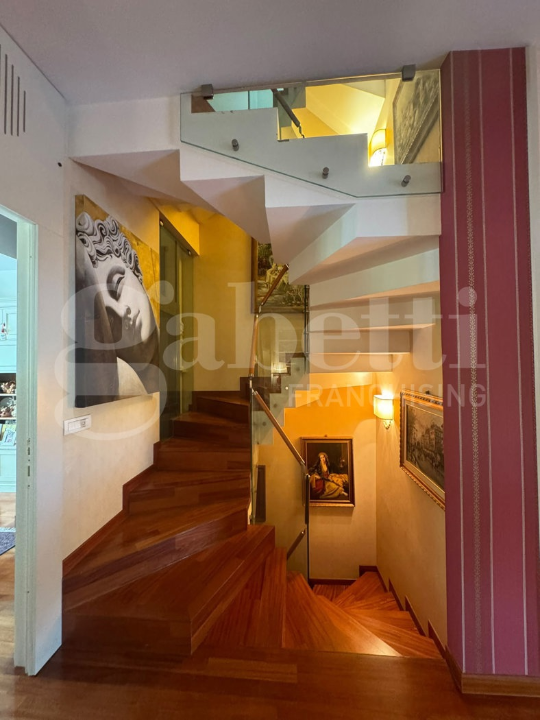 Villa - Image 23