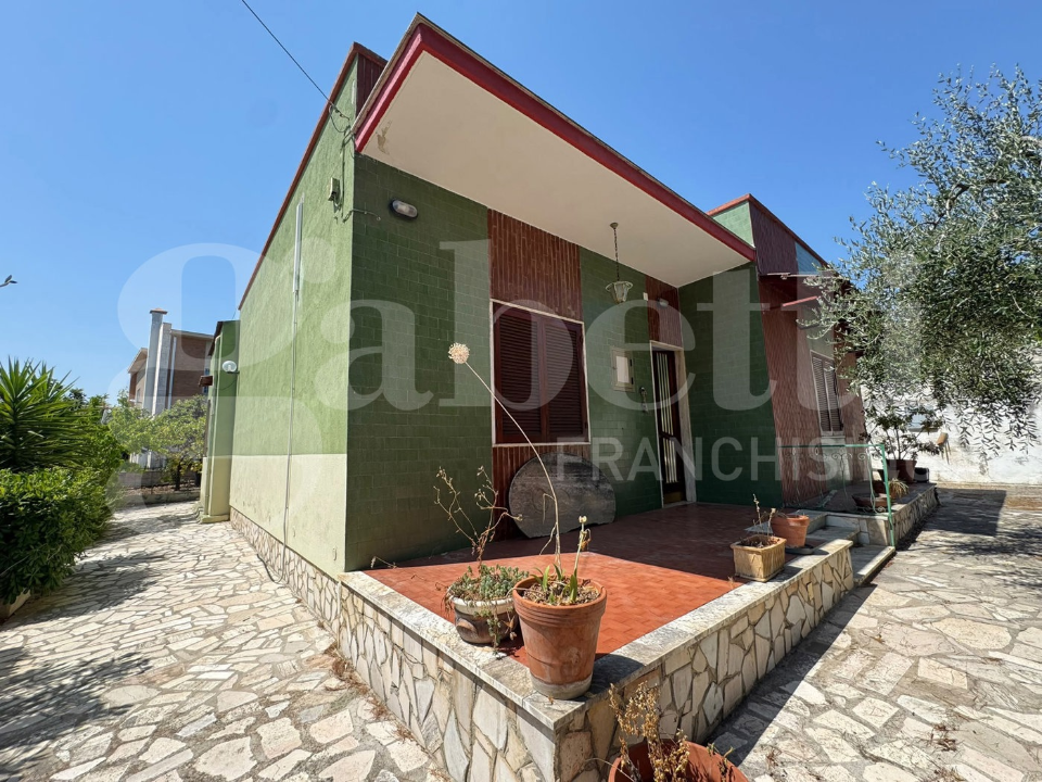 Villa - Image 1