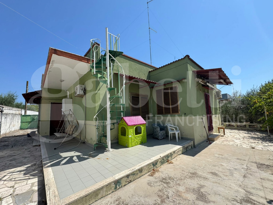 Villa - Image 20