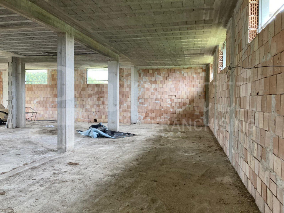 Capannone - Image 20