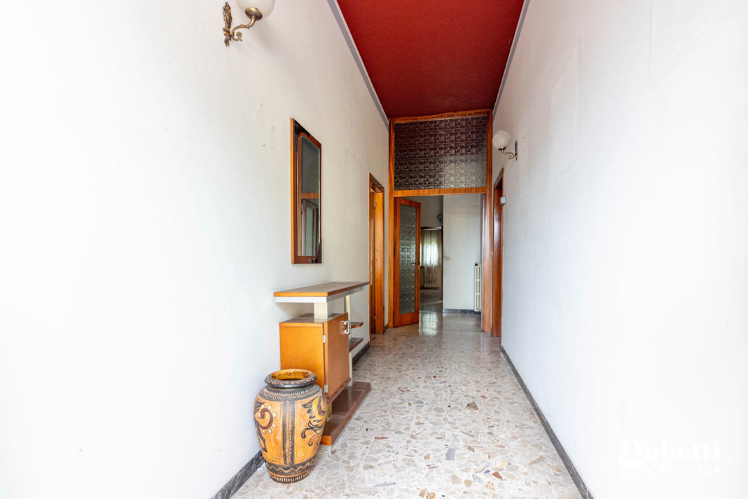 Villa - Image 3