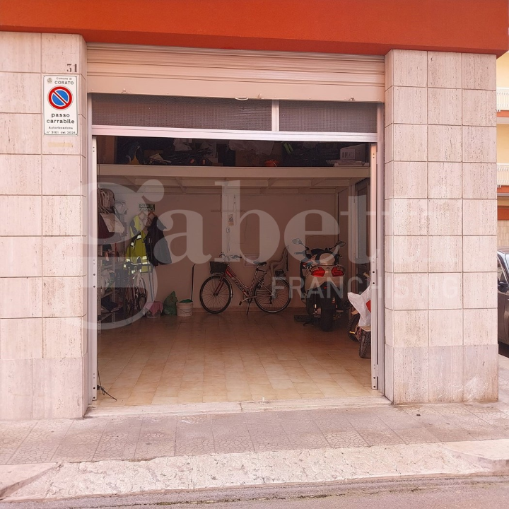 Posto Auto - Image 1