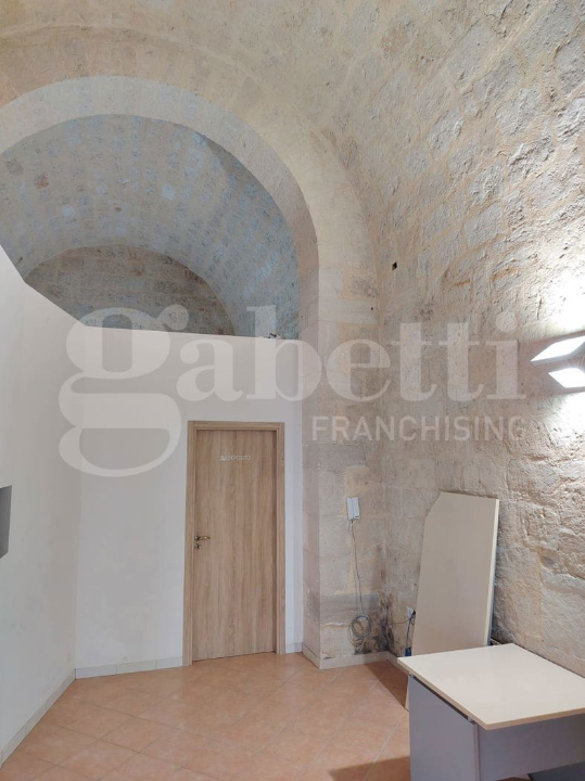 Altro - Image 2