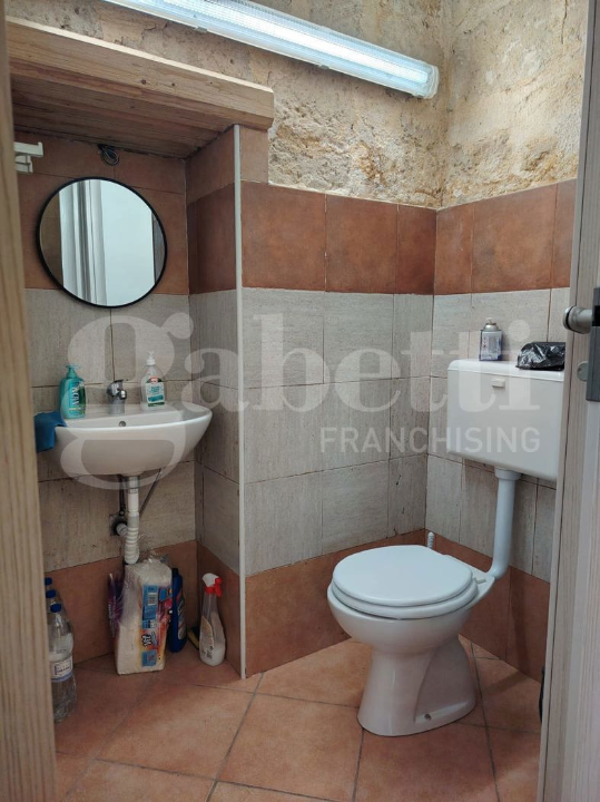 Altro - Image 8
