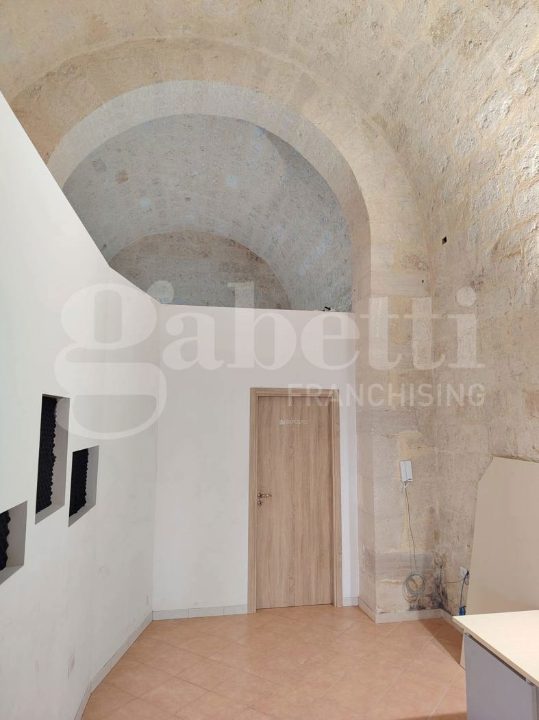 Altro - Image 3
