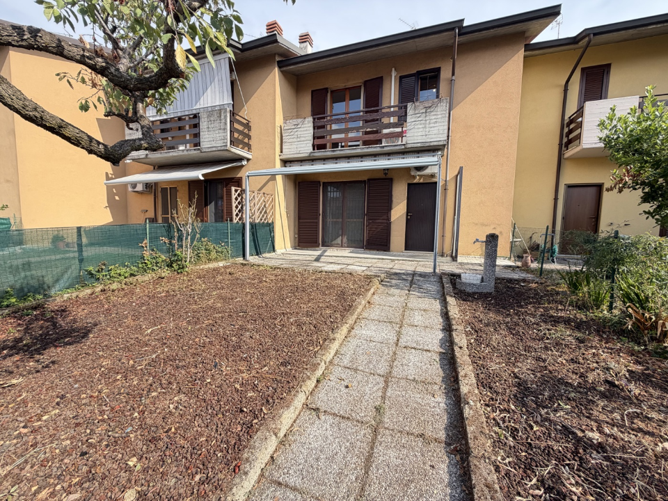 Villa - Image 1