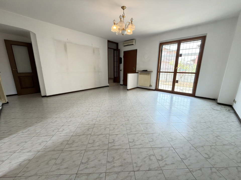 Villa - Image 3