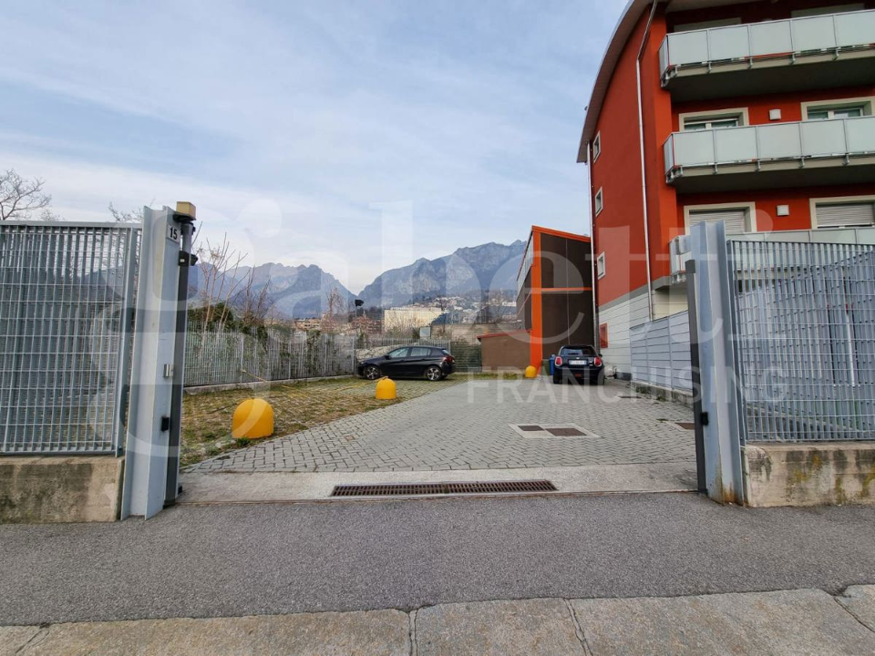 Posto Auto - Image 1