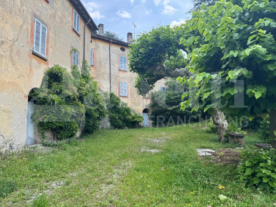 Villa - Image 4