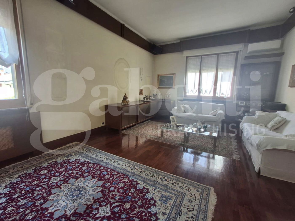 Villa - Image 6