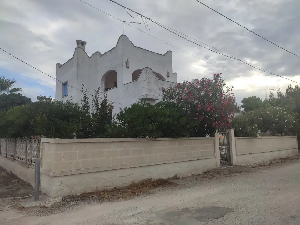Villa - Image 4