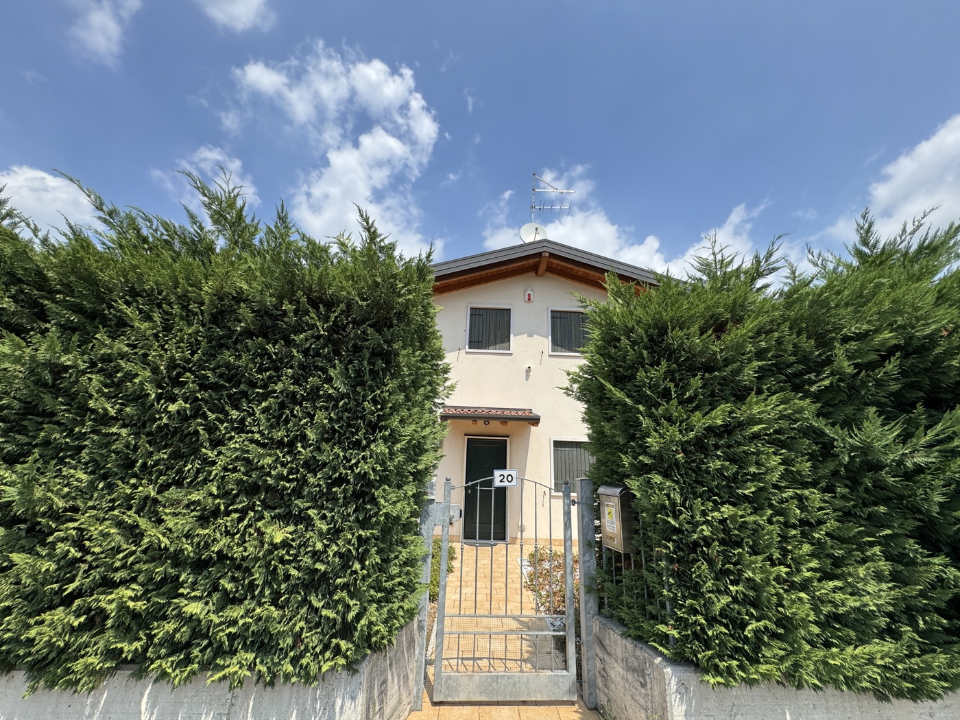 Villa - Image 1