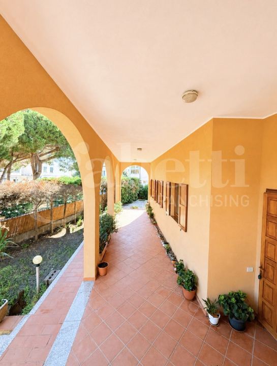 Villa - Image 3