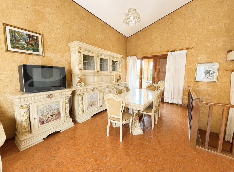 Villa - Image 14