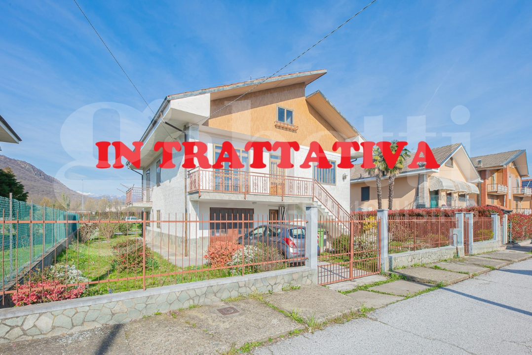 Villa - Image 1