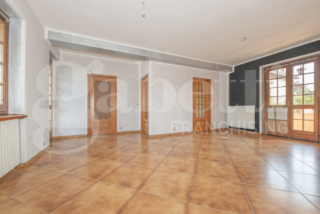 Villa - Image 9