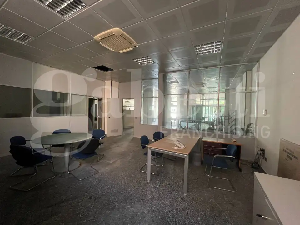 Magazzino - Image 15