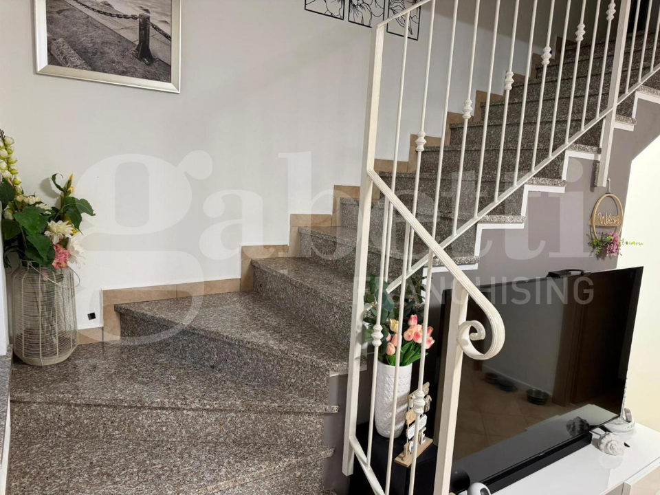 Villa - Image 5