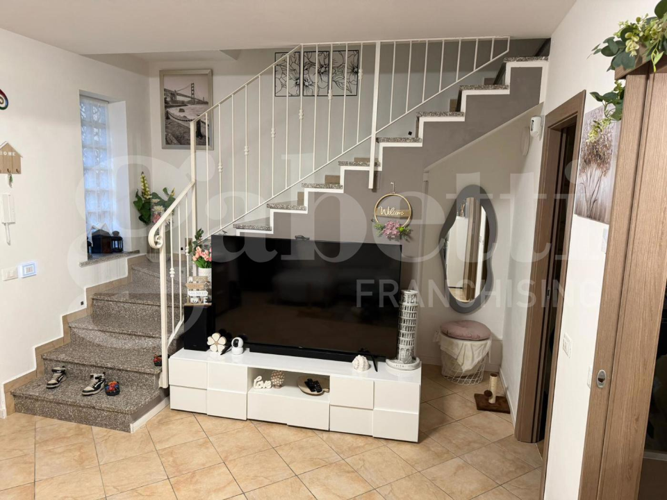Villa - Image 2