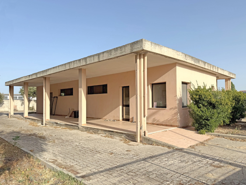 Capannone - Image 1