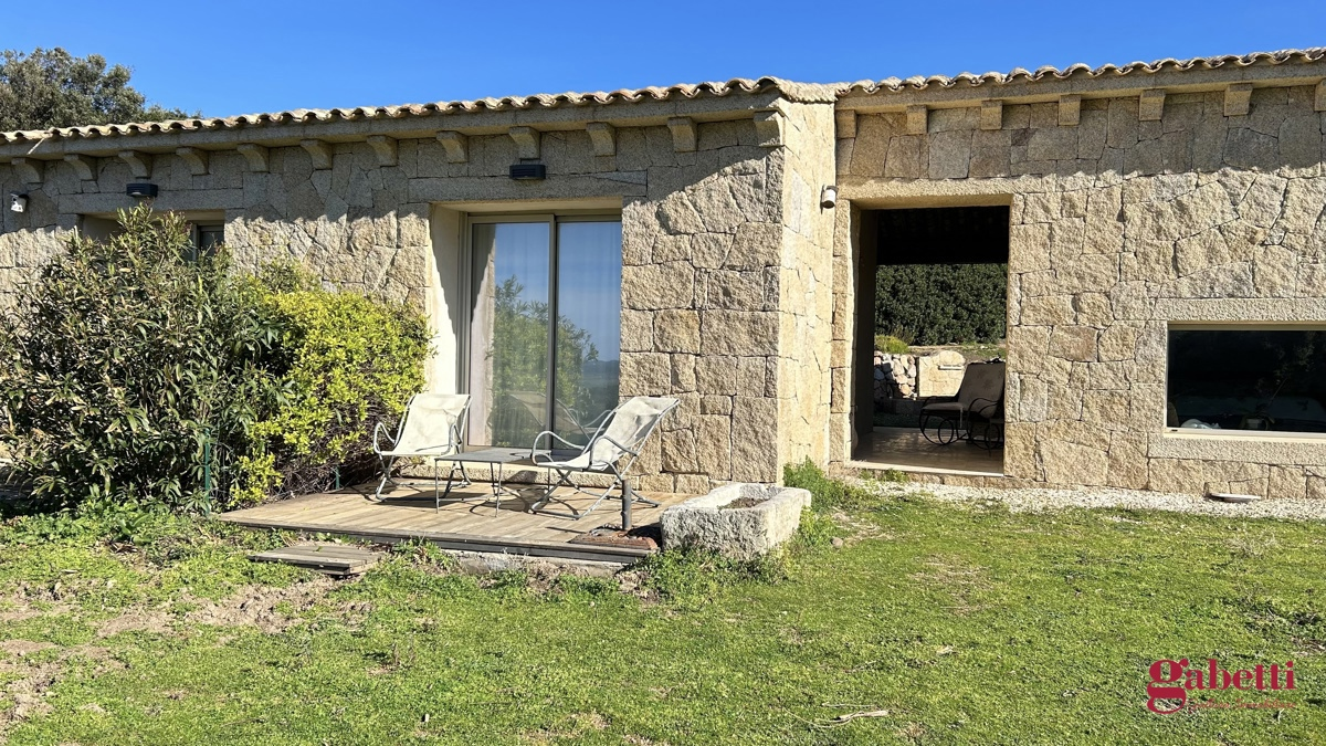 Villa - Image 3