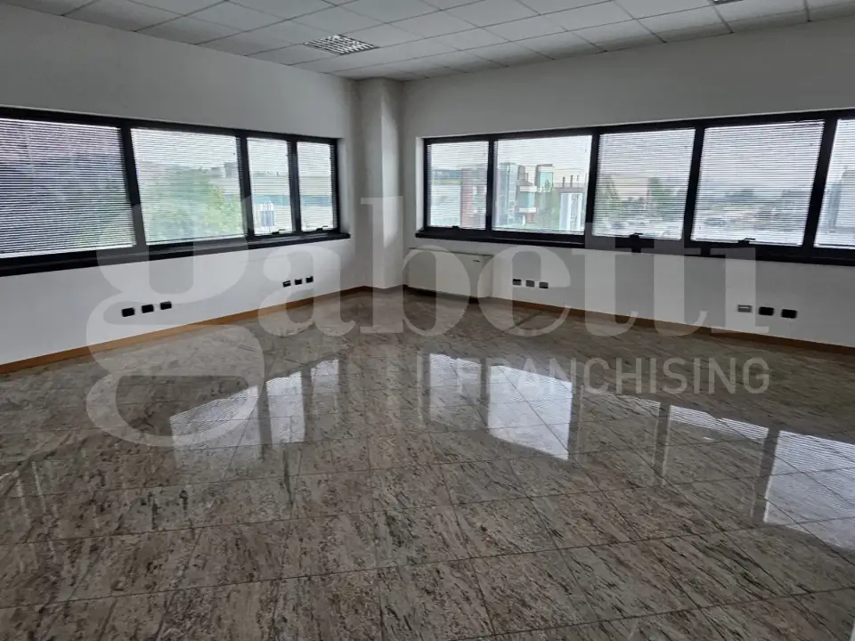 Capannone - Image 19