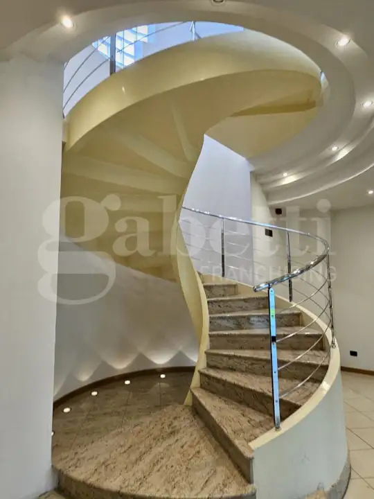 Capannone - Image 25