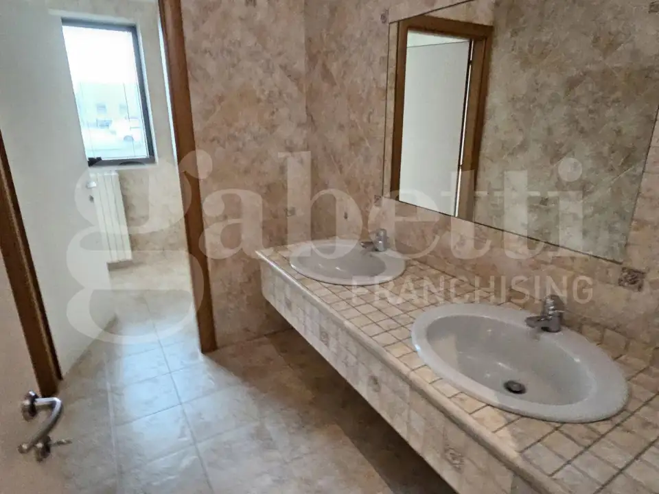 Capannone - Image 29