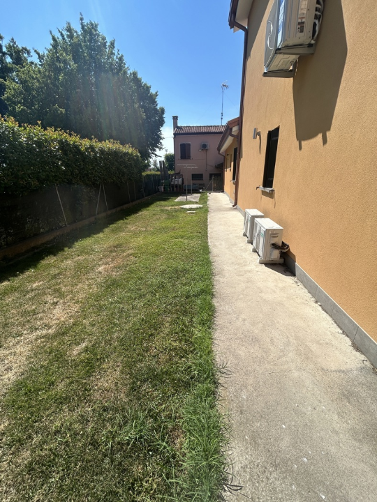 Villa - Image 28