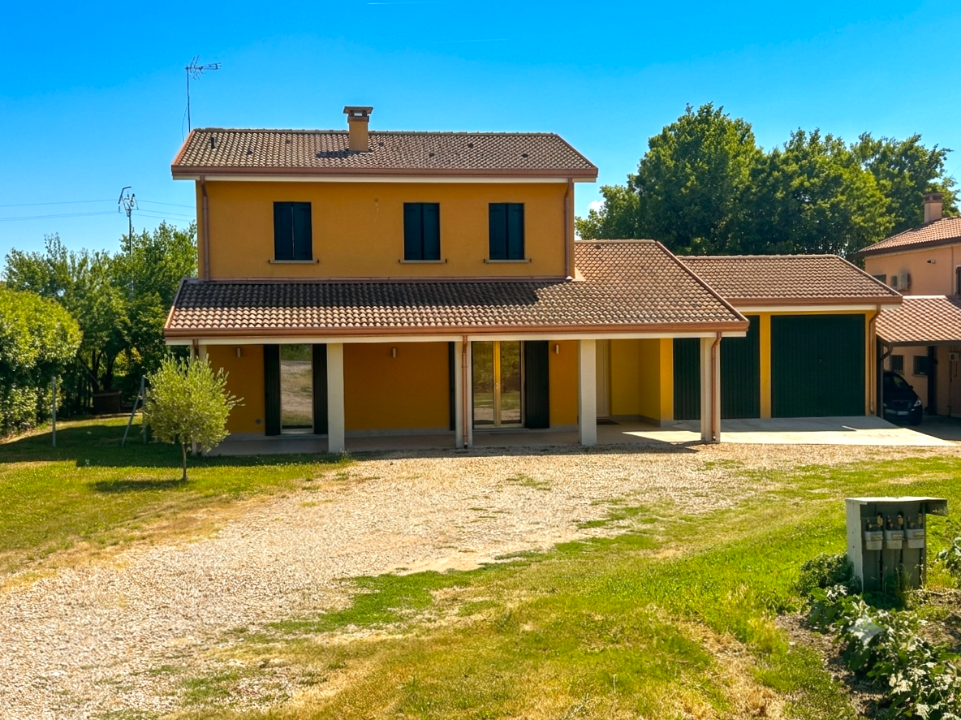 Villa - Image 1