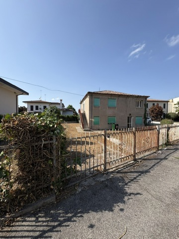 Villa - Image 4
