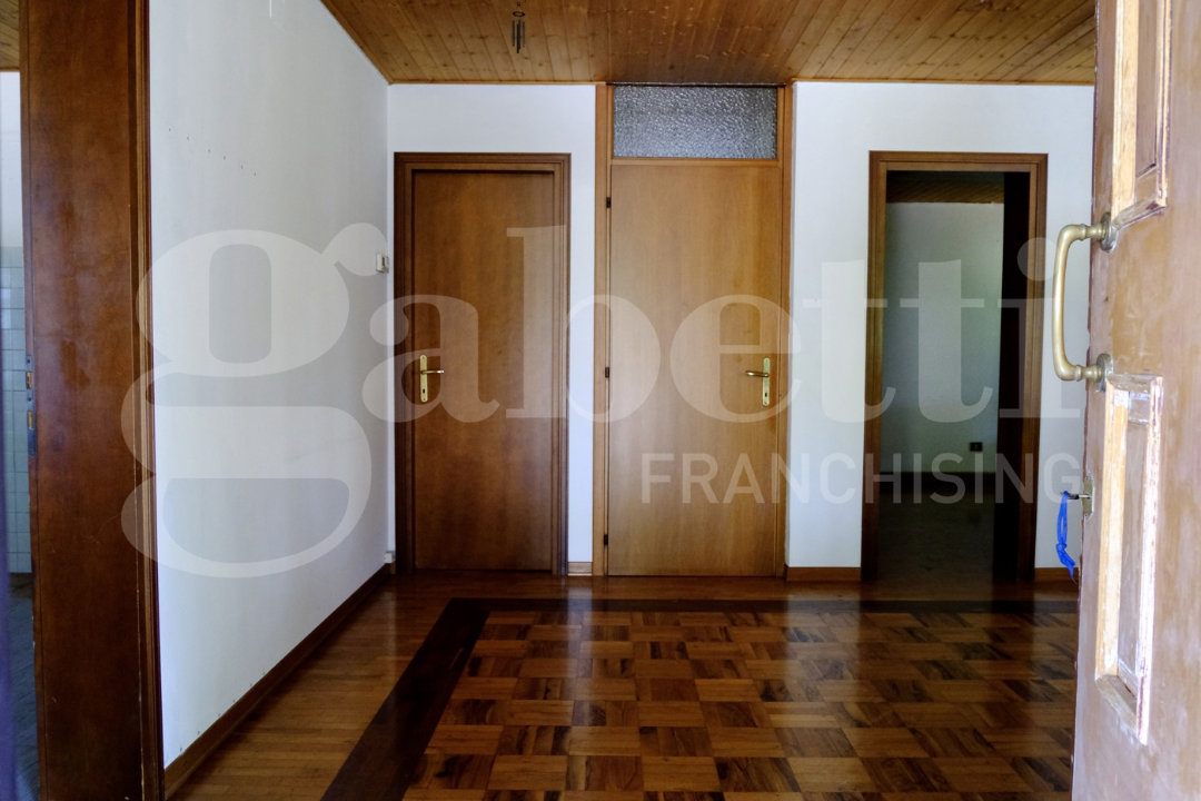 Villa - Image 8