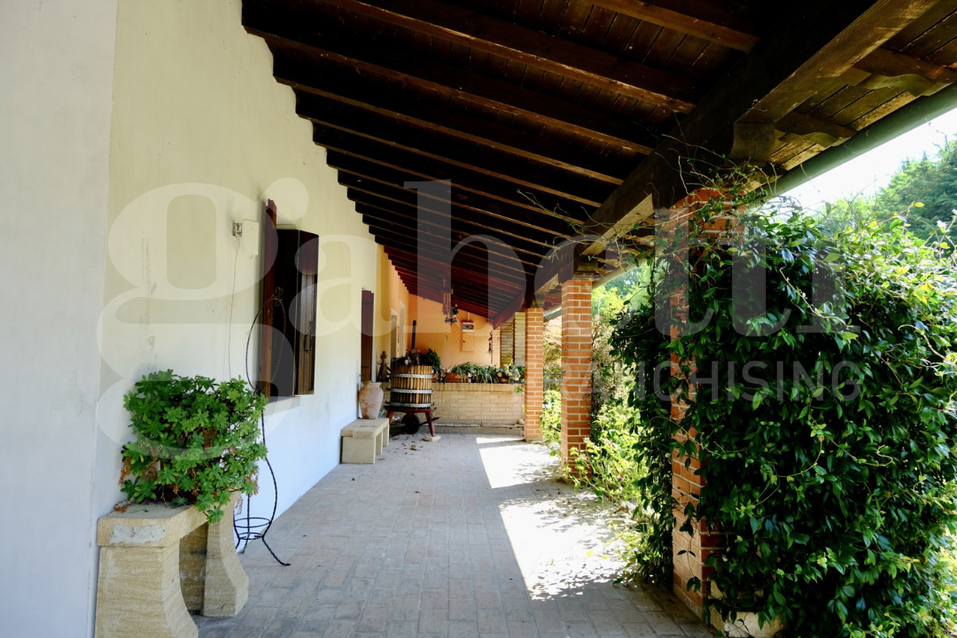 Villa - Image 4