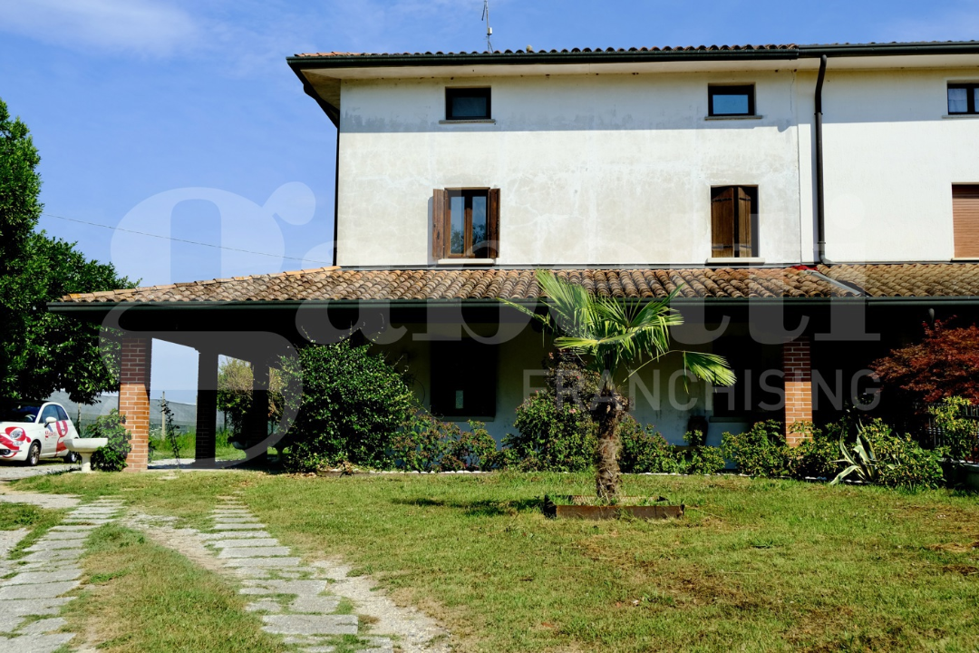 Villa - Image 1
