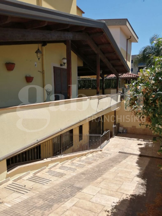 Villa - Image 5