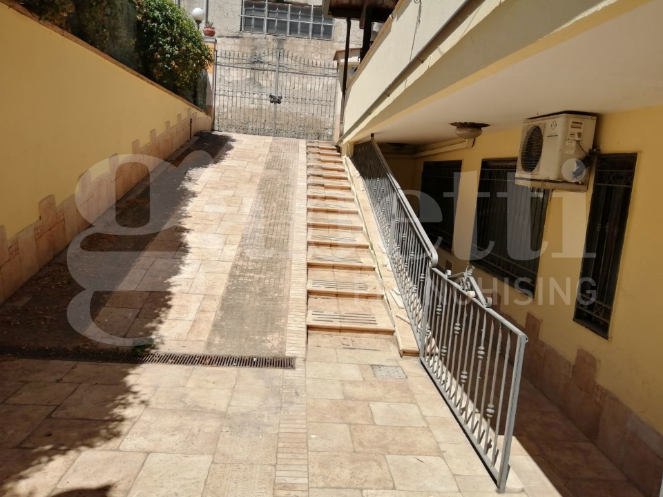 Villa - Image 23