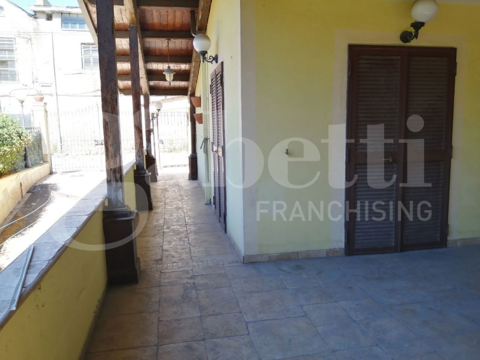Villa - Image 6