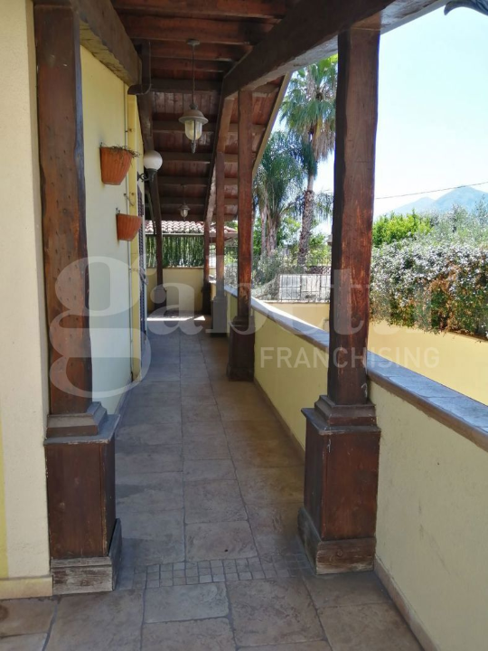 Villa - Image 7