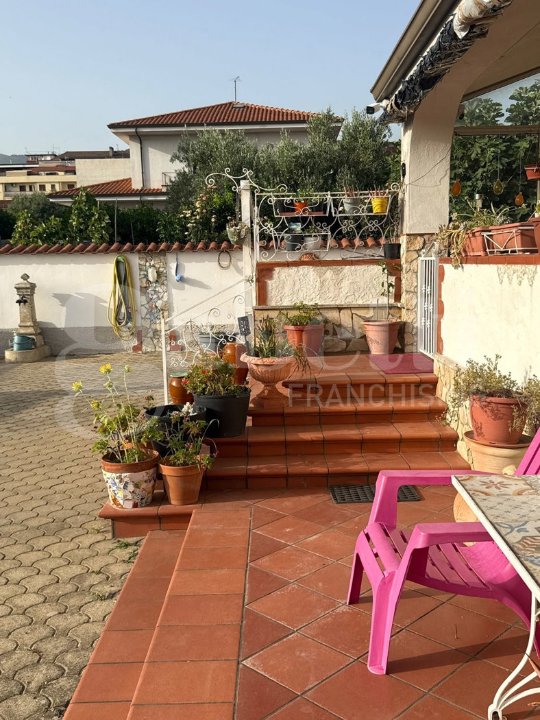 Villa - Image 11
