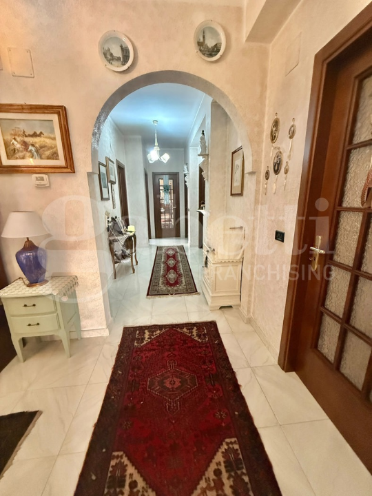 Villa - Image 17