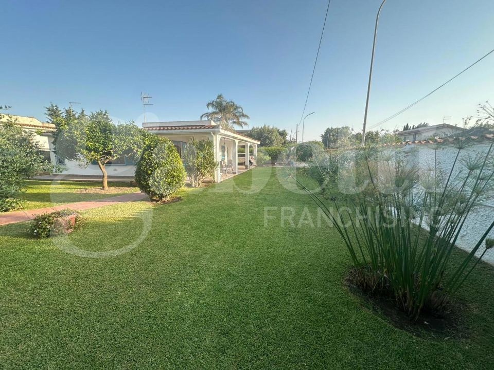 Villa - Image 12