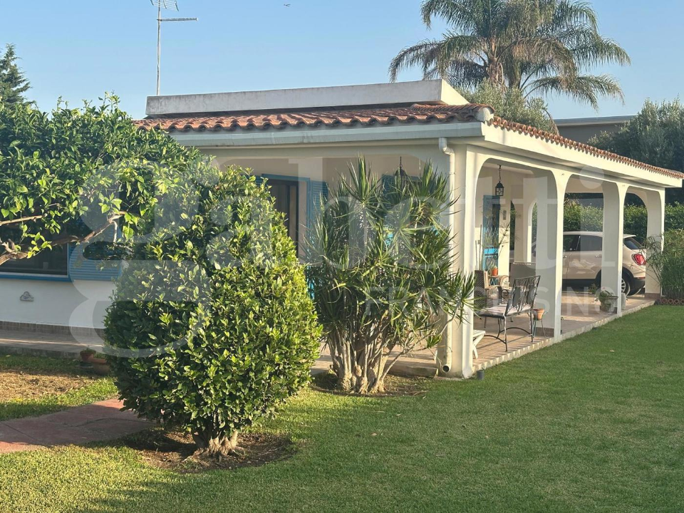 Villa - Image 1