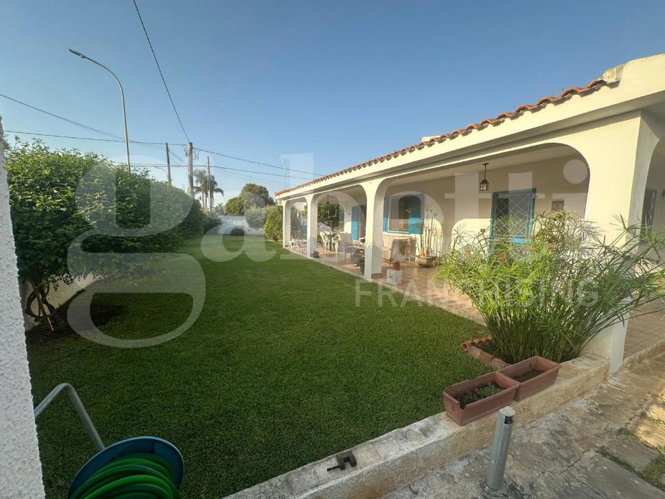 Villa - Image 2