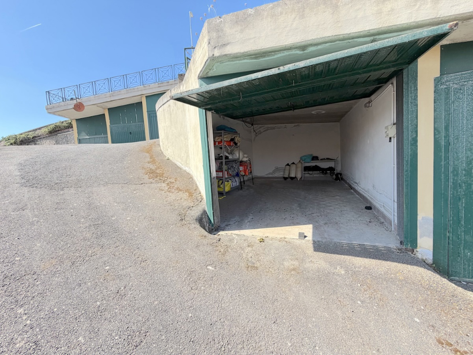 Box - Image 4