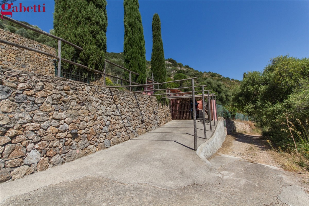 Villa - Image 2