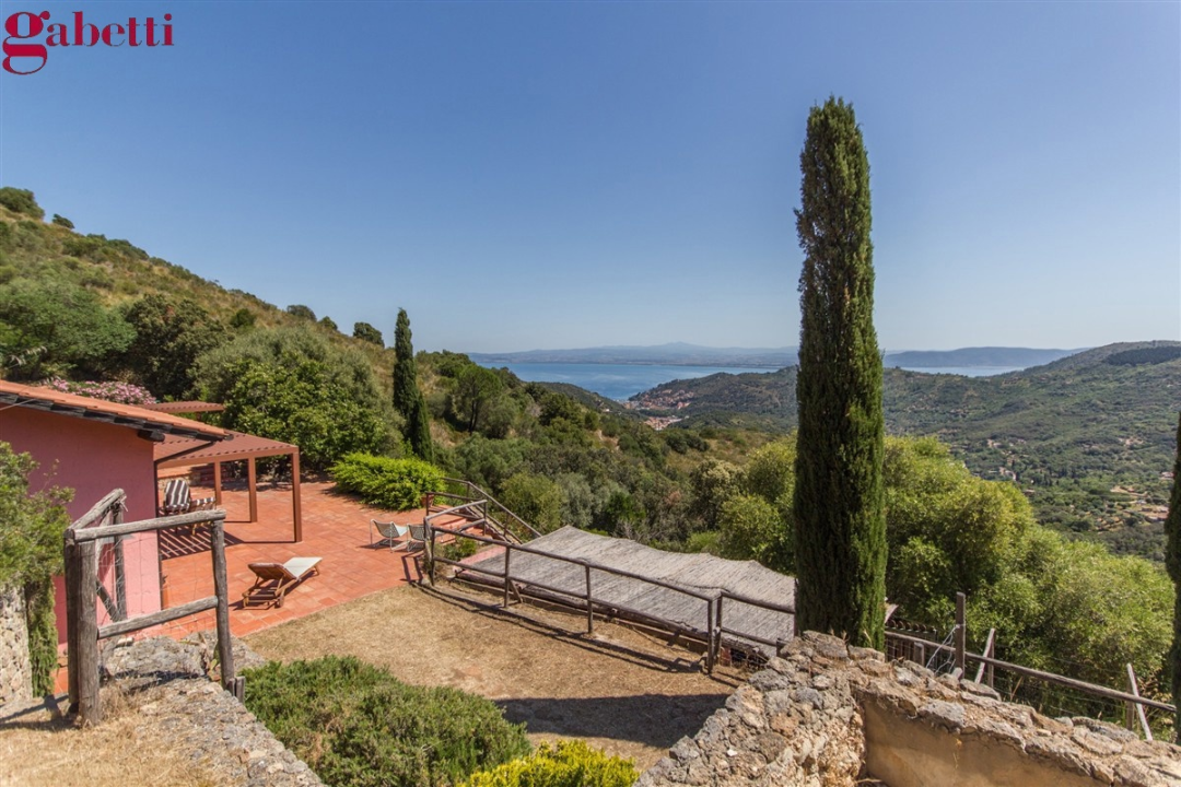 Villa - Image 1