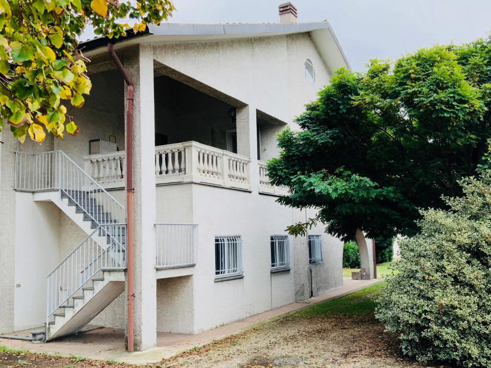 Villa - Image 3