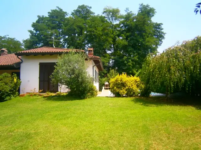 Villa - Image 7