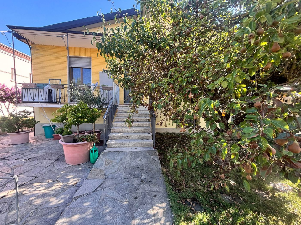 Villa - Image 6