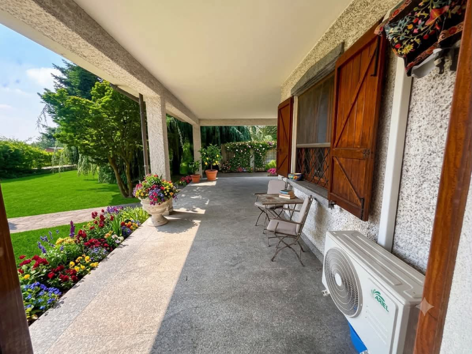 Villa - Image 5